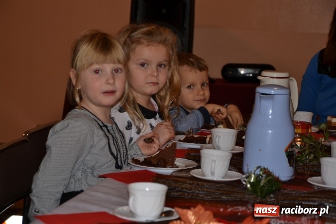 Zdjęcie w galerii na portalu naszraciborz.pl: W gminie Krzyżanowice pamiętają o starszych i samotnych wiadomości z regionu