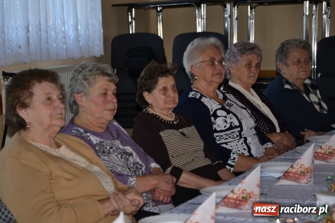 Zdjęcie w galerii na portalu naszraciborz.pl: W gminie Krzyżanowice pamiętają o starszych i samotnych wiadomości z regionu