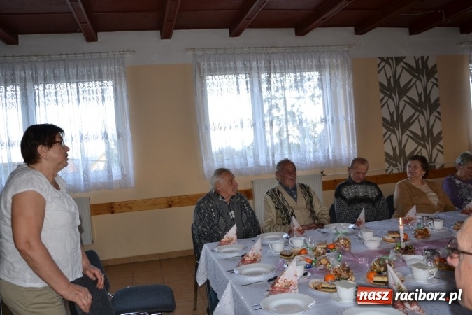Zdjęcie w galerii na portalu naszraciborz.pl: W gminie Krzyżanowice pamiętają o starszych i samotnych wiadomości z regionu