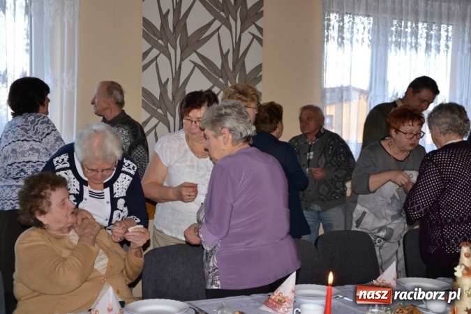 Zdjęcie w galerii na portalu naszraciborz.pl: W gminie Krzyżanowice pamiętają o starszych i samotnych wiadomości z regionu