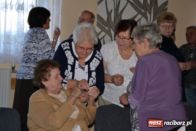 Zdjęcie w galerii na portalu naszraciborz.pl: W gminie Krzyżanowice pamiętają o starszych i samotnych wiadomości z regionu