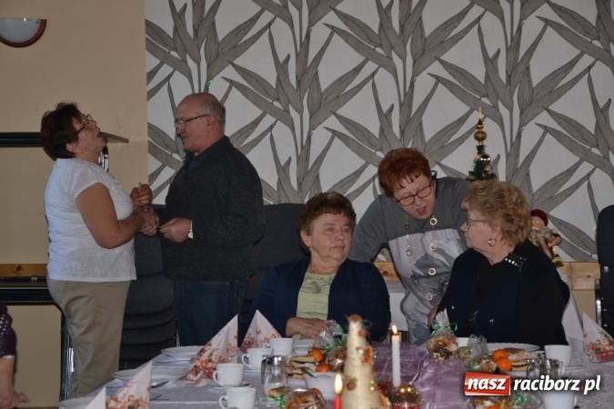 Zdjęcie w galerii na portalu naszraciborz.pl: W gminie Krzyżanowice pamiętają o starszych i samotnych wiadomości z regionu
