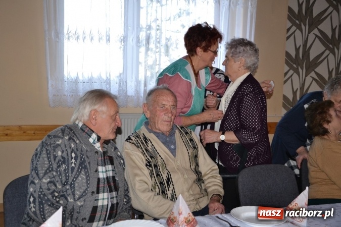 Zdjęcie w galerii na portalu naszraciborz.pl: W gminie Krzyżanowice pamiętają o starszych i samotnych wiadomości z regionu