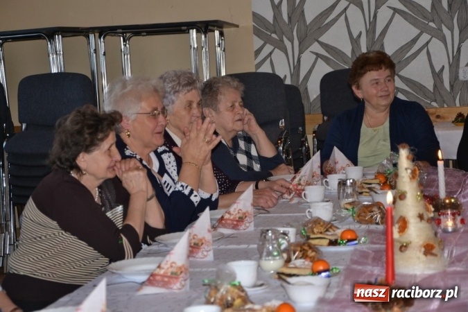 Zdjęcie w galerii na portalu naszraciborz.pl: W gminie Krzyżanowice pamiętają o starszych i samotnych wiadomości z regionu