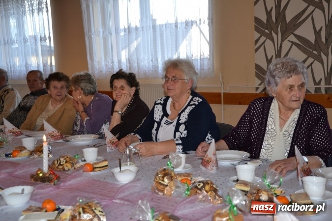 Zdjęcie w galerii na portalu naszraciborz.pl: W gminie Krzyżanowice pamiętają o starszych i samotnych wiadomości z regionu