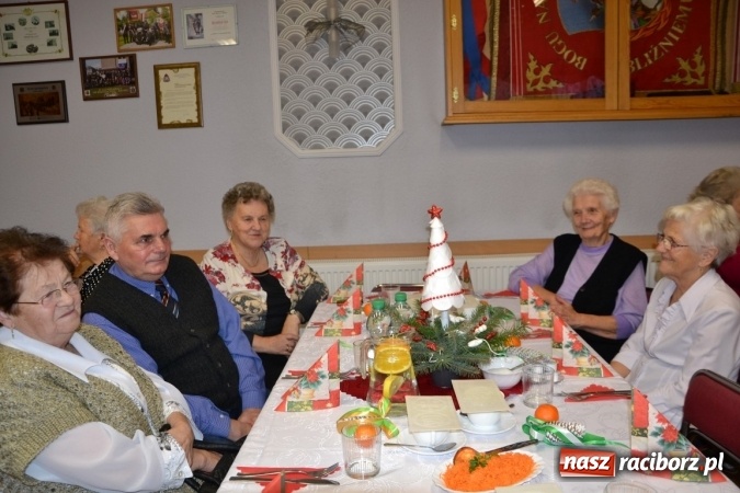 Zdjęcie w galerii na portalu naszraciborz.pl: W gminie Krzyżanowice pamiętają o starszych i samotnych wiadomości z regionu