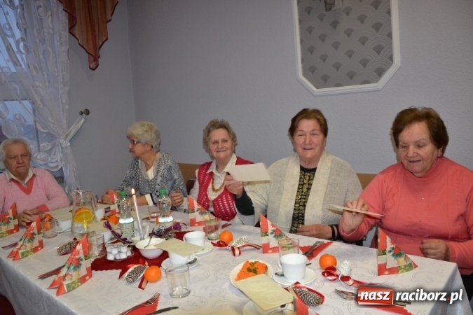 Zdjęcie w galerii na portalu naszraciborz.pl: W gminie Krzyżanowice pamiętają o starszych i samotnych wiadomości z regionu