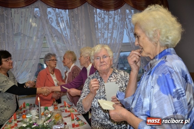 Zdjęcie w galerii na portalu naszraciborz.pl: W gminie Krzyżanowice pamiętają o starszych i samotnych wiadomości z regionu