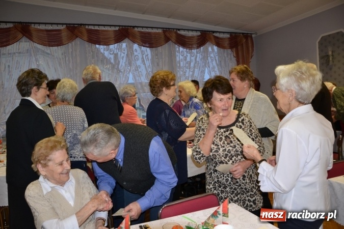 Zdjęcie w galerii na portalu naszraciborz.pl: W gminie Krzyżanowice pamiętają o starszych i samotnych wiadomości z regionu