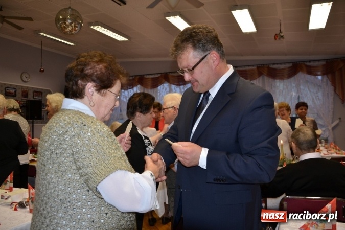 Zdjęcie w galerii na portalu naszraciborz.pl: W gminie Krzyżanowice pamiętają o starszych i samotnych wiadomości z regionu