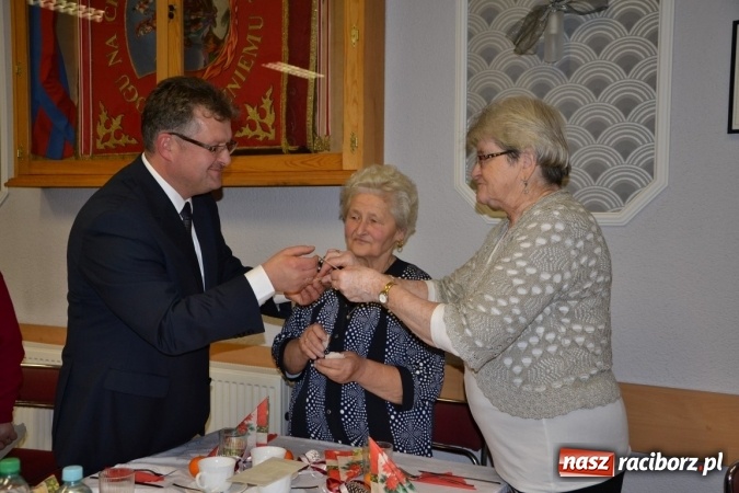 Zdjęcie w galerii na portalu naszraciborz.pl: W gminie Krzyżanowice pamiętają o starszych i samotnych wiadomości z regionu