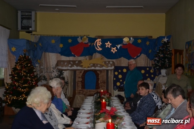 Zdjęcie w galerii na portalu naszraciborz.pl: W gminie Krzyżanowice pamiętają o starszych i samotnych wiadomości z regionu