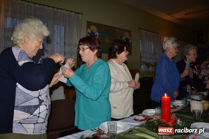 Zdjęcie w galerii na portalu naszraciborz.pl: W gminie Krzyżanowice pamiętają o starszych i samotnych wiadomości z regionu