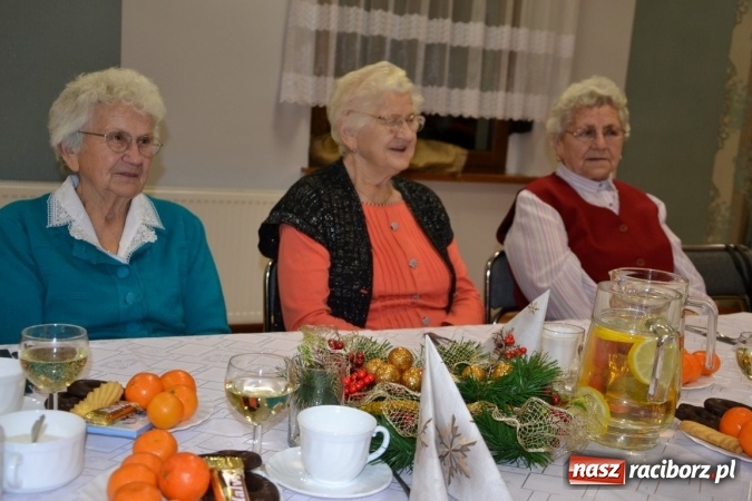 Zdjęcie w galerii na portalu naszraciborz.pl: W gminie Krzyżanowice pamiętają o starszych i samotnych wiadomości z regionu