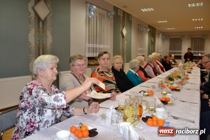 Zdjęcie w galerii na portalu naszraciborz.pl: W gminie Krzyżanowice pamiętają o starszych i samotnych wiadomości z regionu