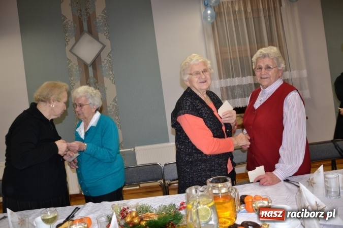 Zdjęcie w galerii na portalu naszraciborz.pl: W gminie Krzyżanowice pamiętają o starszych i samotnych wiadomości z regionu