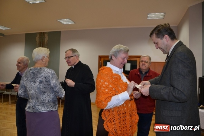 Zdjęcie w galerii na portalu naszraciborz.pl: W gminie Krzyżanowice pamiętają o starszych i samotnych wiadomości z regionu