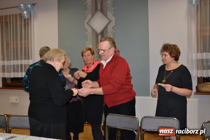 Zdjęcie w galerii na portalu naszraciborz.pl: W gminie Krzyżanowice pamiętają o starszych i samotnych wiadomości z regionu