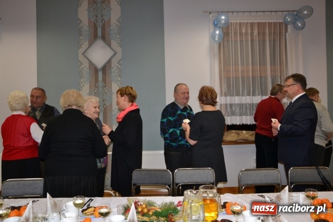 Zdjęcie w galerii na portalu naszraciborz.pl: W gminie Krzyżanowice pamiętają o starszych i samotnych wiadomości z regionu