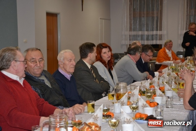 Zdjęcie w galerii na portalu naszraciborz.pl: W gminie Krzyżanowice pamiętają o starszych i samotnych wiadomości z regionu