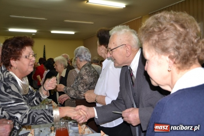 Zdjęcie w galerii na portalu naszraciborz.pl: W gminie Krzyżanowice pamiętają o starszych i samotnych wiadomości z regionu