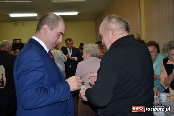 Zdjęcie w galerii na portalu naszraciborz.pl: W gminie Krzyżanowice pamiętają o starszych i samotnych wiadomości z regionu