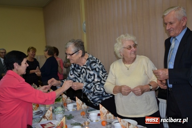 Zdjęcie w galerii na portalu naszraciborz.pl: W gminie Krzyżanowice pamiętają o starszych i samotnych wiadomości z regionu