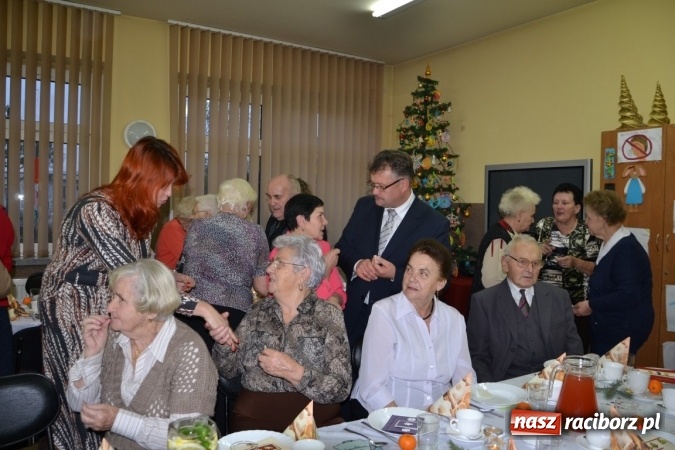 Zdjęcie w galerii na portalu naszraciborz.pl: W gminie Krzyżanowice pamiętają o starszych i samotnych wiadomości z regionu