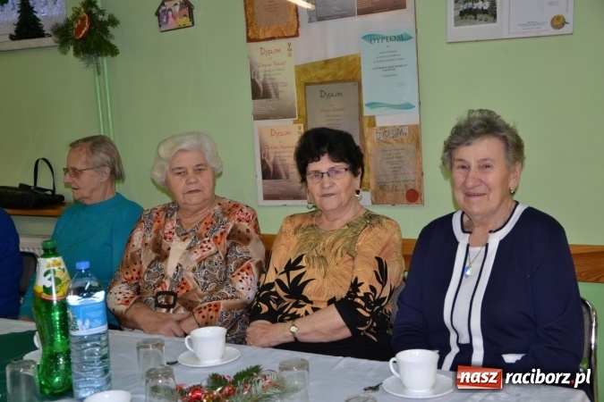 Zdjęcie w galerii na portalu naszraciborz.pl: W gminie Krzyżanowice pamiętają o starszych i samotnych wiadomości z regionu