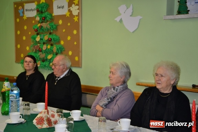 Zdjęcie w galerii na portalu naszraciborz.pl: W gminie Krzyżanowice pamiętają o starszych i samotnych wiadomości z regionu