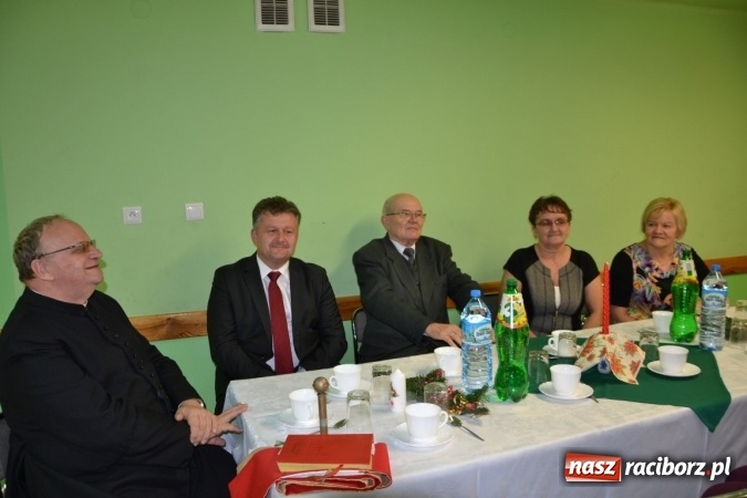 Zdjęcie w galerii na portalu naszraciborz.pl: W gminie Krzyżanowice pamiętają o starszych i samotnych wiadomości z regionu