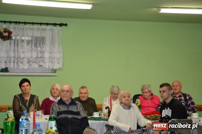 Zdjęcie w galerii na portalu naszraciborz.pl: W gminie Krzyżanowice pamiętają o starszych i samotnych wiadomości z regionu