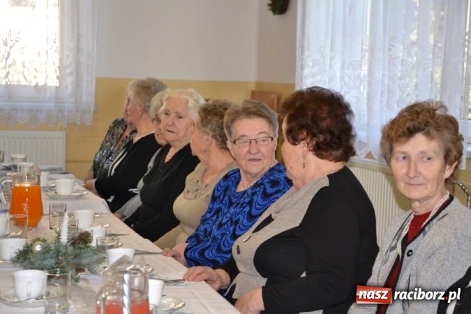 Zdjęcie w galerii na portalu naszraciborz.pl: W gminie Krzyżanowice pamiętają o starszych i samotnych wiadomości z regionu