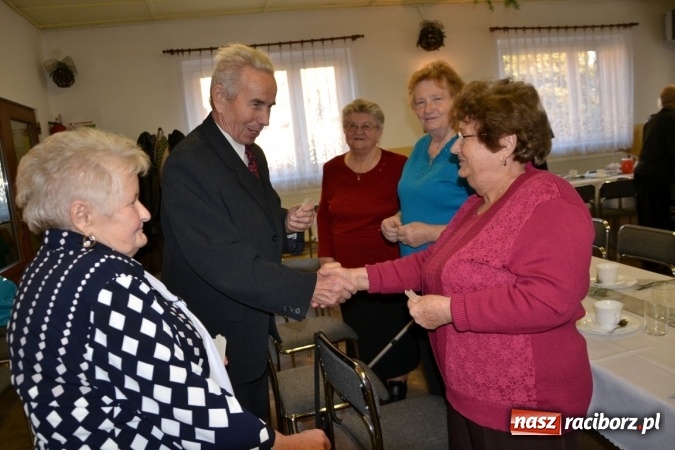Zdjęcie w galerii na portalu naszraciborz.pl: W gminie Krzyżanowice pamiętają o starszych i samotnych wiadomości z regionu