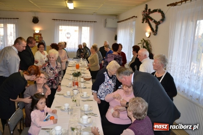 Zdjęcie w galerii na portalu naszraciborz.pl: W gminie Krzyżanowice pamiętają o starszych i samotnych wiadomości z regionu