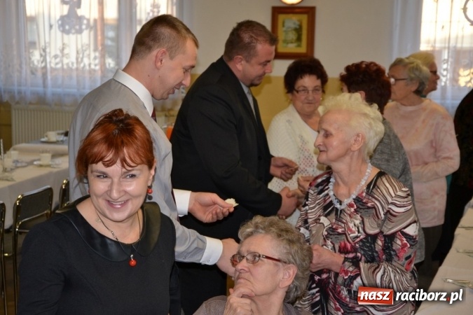 Zdjęcie w galerii na portalu naszraciborz.pl: W gminie Krzyżanowice pamiętają o starszych i samotnych wiadomości z regionu