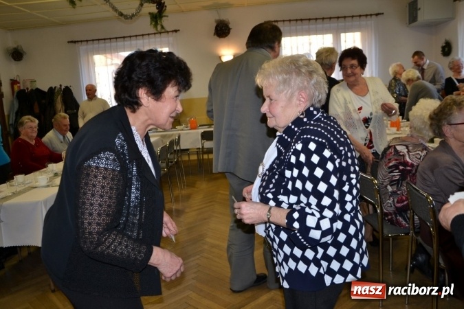Zdjęcie w galerii na portalu naszraciborz.pl: W gminie Krzyżanowice pamiętają o starszych i samotnych wiadomości z regionu