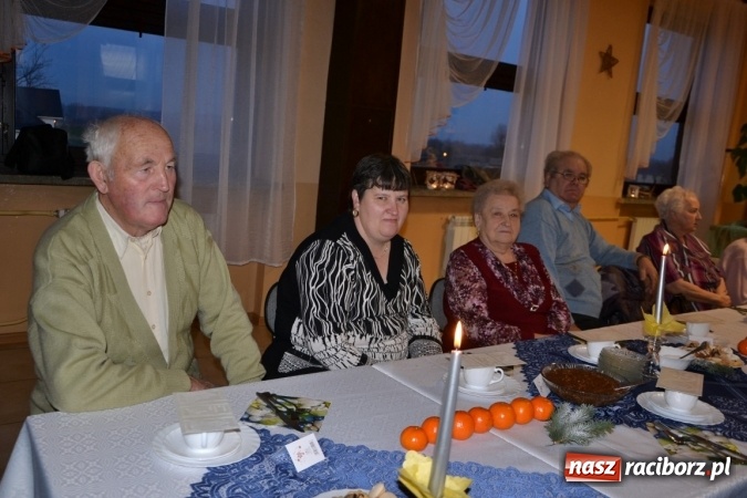 Zdjęcie w galerii na portalu naszraciborz.pl: W gminie Krzyżanowice pamiętają o starszych i samotnych wiadomości z regionu