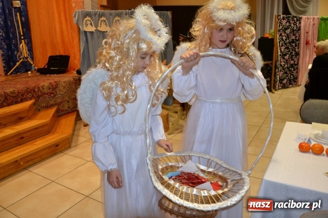 Zdjęcie w galerii na portalu naszraciborz.pl: W gminie Krzyżanowice pamiętają o starszych i samotnych wiadomości z regionu