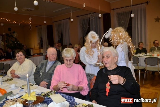 Zdjęcie w galerii na portalu naszraciborz.pl: W gminie Krzyżanowice pamiętają o starszych i samotnych wiadomości z regionu