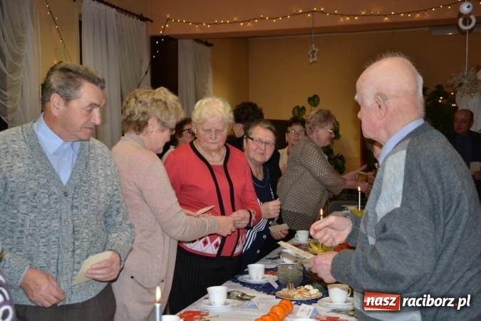 Zdjęcie w galerii na portalu naszraciborz.pl: W gminie Krzyżanowice pamiętają o starszych i samotnych wiadomości z regionu