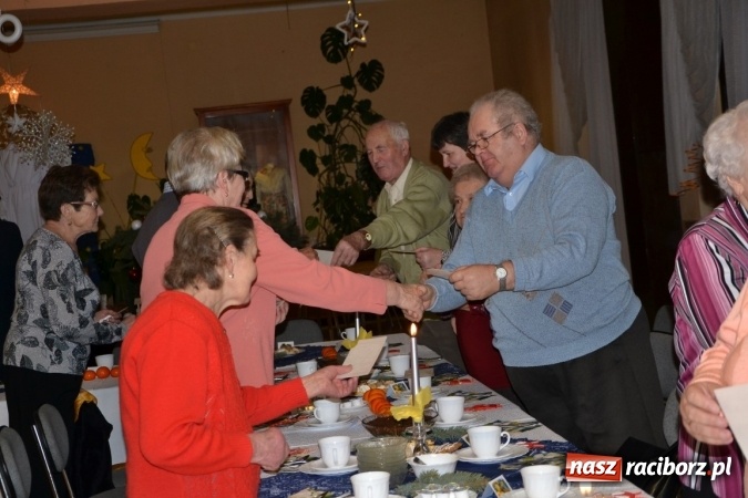 Zdjęcie w galerii na portalu naszraciborz.pl: W gminie Krzyżanowice pamiętają o starszych i samotnych wiadomości z regionu