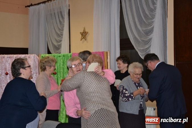 Zdjęcie w galerii na portalu naszraciborz.pl: W gminie Krzyżanowice pamiętają o starszych i samotnych wiadomości z regionu