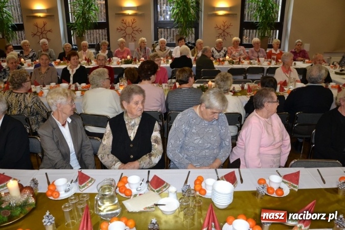 Zdjęcie w galerii na portalu naszraciborz.pl: W gminie Krzyżanowice pamiętają o starszych i samotnych wiadomości z regionu