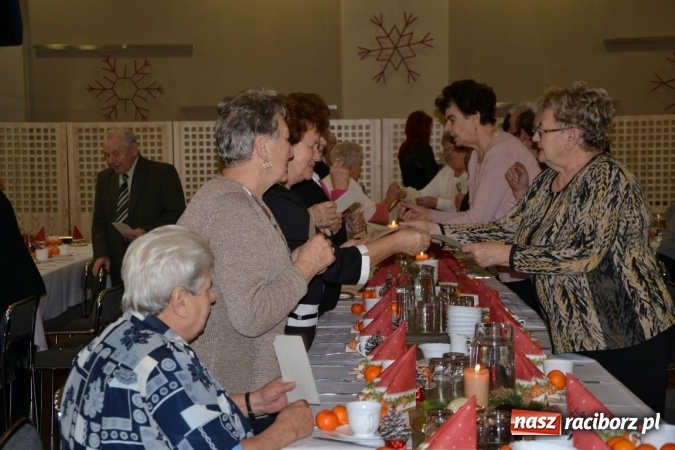 Zdjęcie w galerii na portalu naszraciborz.pl: W gminie Krzyżanowice pamiętają o starszych i samotnych wiadomości z regionu