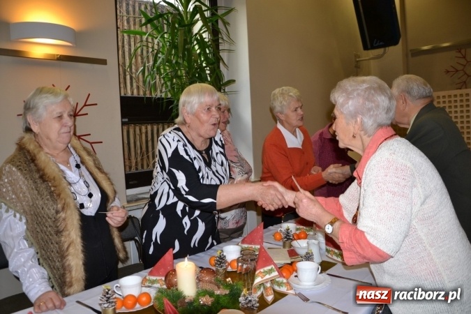 Zdjęcie w galerii na portalu naszraciborz.pl: W gminie Krzyżanowice pamiętają o starszych i samotnych wiadomości z regionu