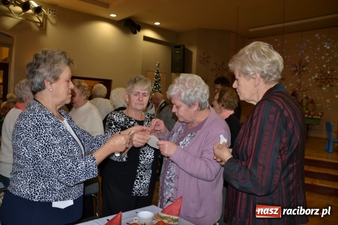 Zdjęcie w galerii na portalu naszraciborz.pl: W gminie Krzyżanowice pamiętają o starszych i samotnych wiadomości z regionu
