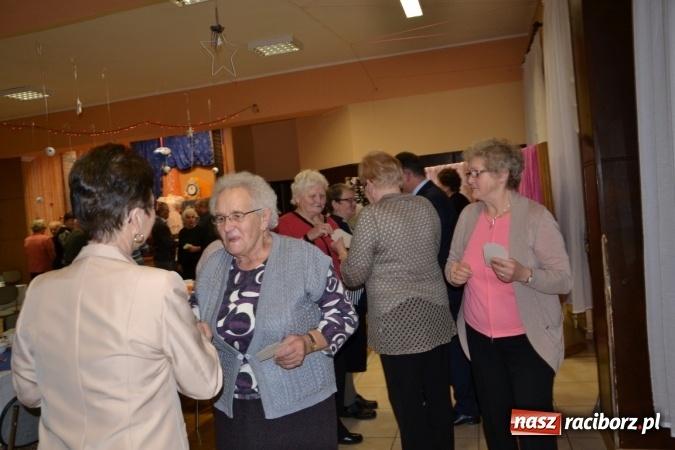 Zdjęcie w galerii na portalu naszraciborz.pl: W gminie Krzyżanowice pamiętają o starszych i samotnych wiadomości z regionu