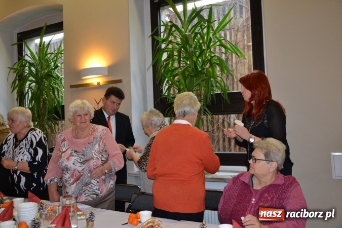 Zdjęcie w galerii na portalu naszraciborz.pl: W gminie Krzyżanowice pamiętają o starszych i samotnych wiadomości z regionu