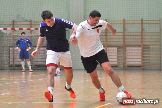 Zdjęcie w galerii na portalu naszraciborz.pl: Niedzielne spotkania w Halowej Lidze Piłki Nożnej wiadomości z regionu